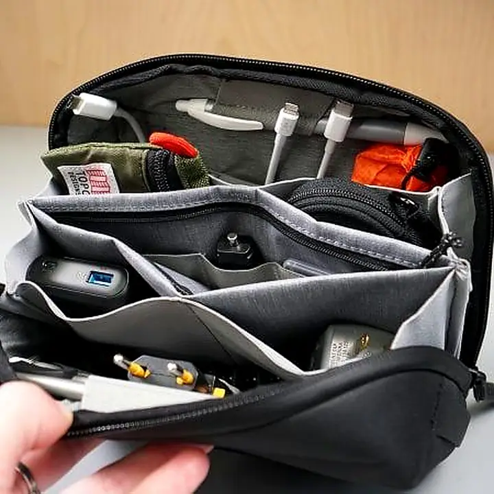 Peak Design Tech Pouch for lighting power and tech storage